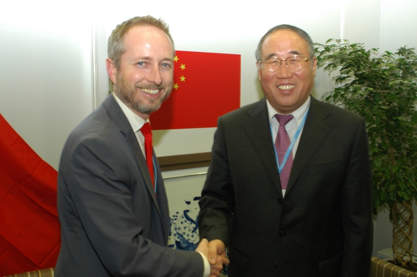 Miljøvernminister Bård Vegar Solhjell hadde i går sitt andre møte med Kinas forhandlingsleder Xie Zenhua, en mann Solhjell selv karakteriserer som ”utrolig smart” (Foto: Erik Martiniussen)